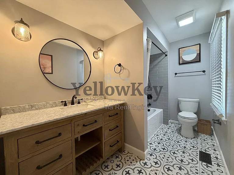 11121 Indian Woods Dr — Photo 21