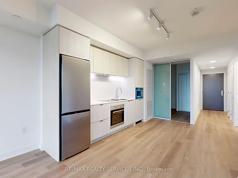 86 Dundas St E #1320 — Photo 8