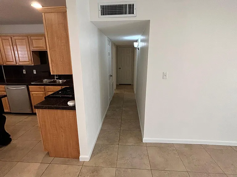 7307 E Lewis Ave — Photo 14