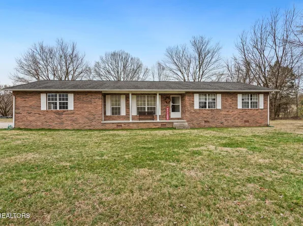126 Woods Chapel Rd, Harriman, TN 37748