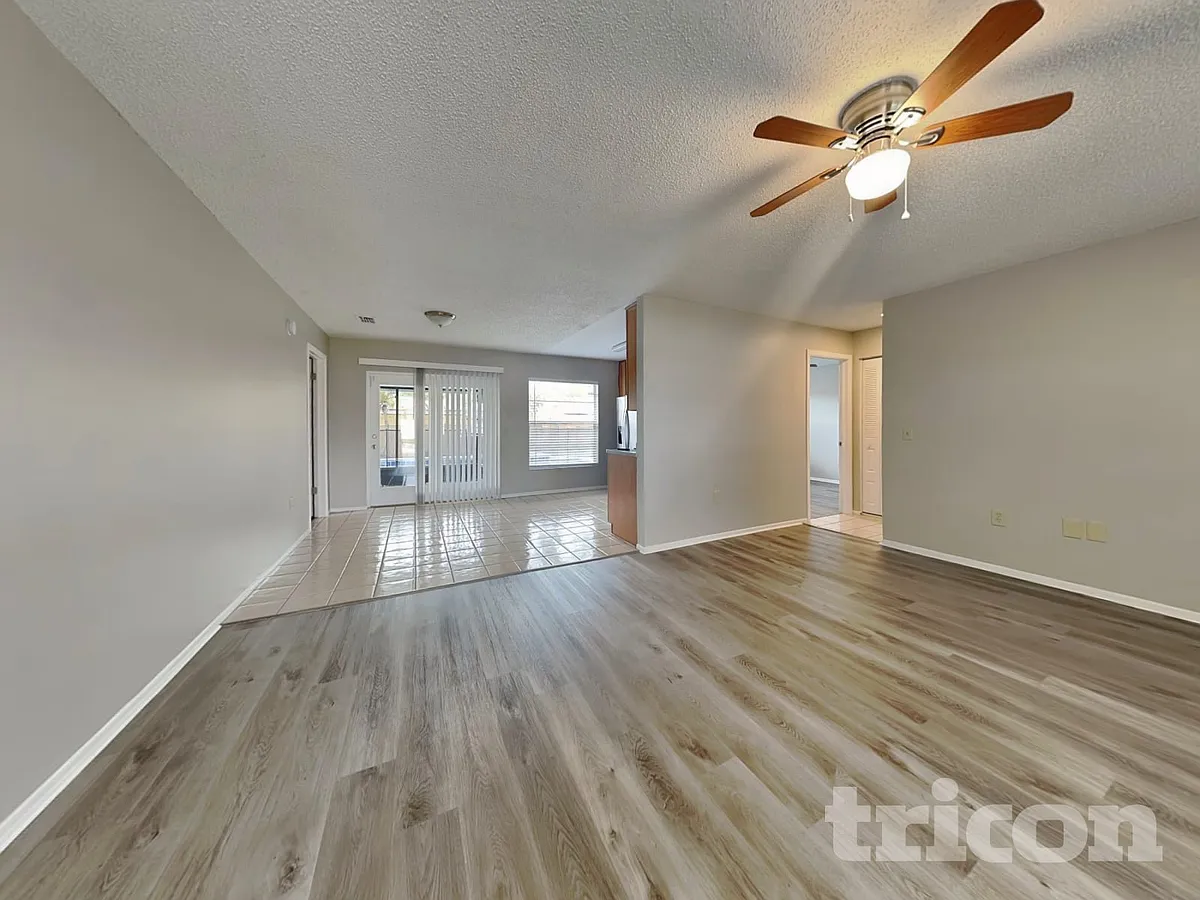 Building Photo - 1012 Old Field Dr