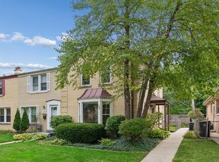 533 Dodge Ave, Evanston, IL 60202