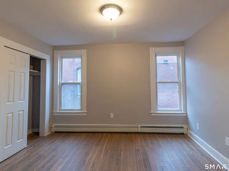27-29 York St #2 — Photo 10