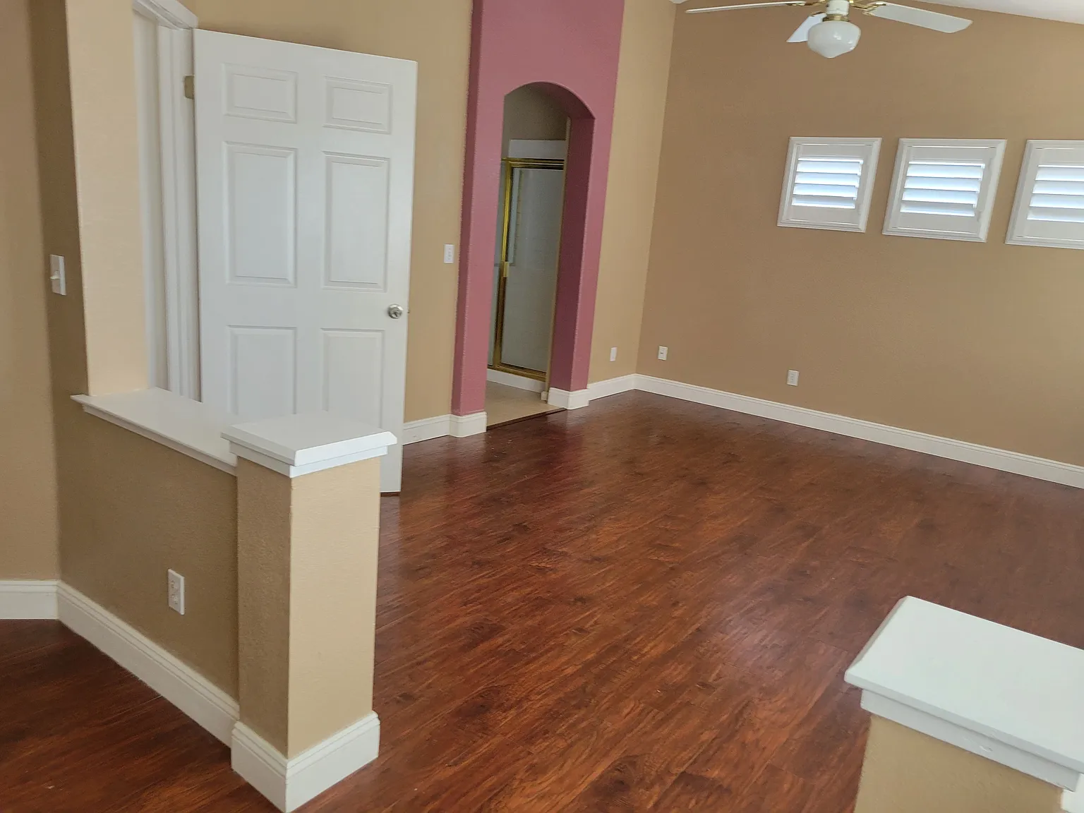 9401 Malheur Way photo 1