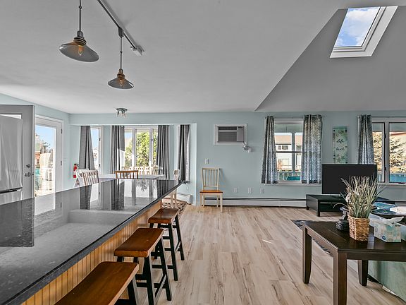 3rd image of 35 Briarwood Ave #2
