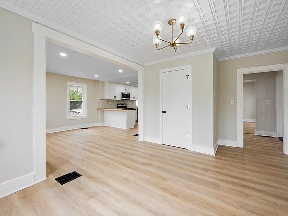 2nd image of 50 14th Street