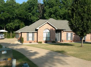 942 Silver Creek Cir, Prattville, AL 36066