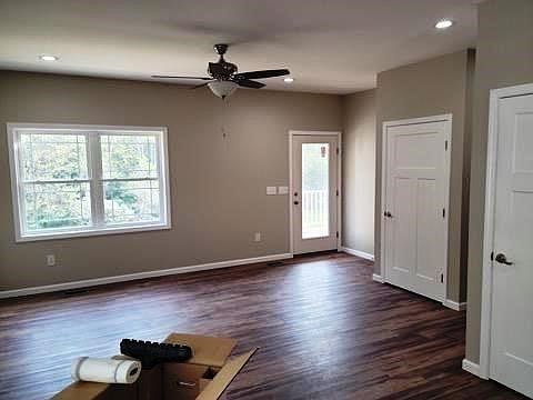4th image of 55 Amelia Ln