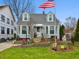 7012 Church St, Morton Grove, IL 60053