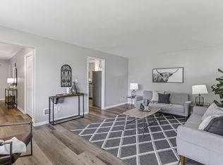 687 Fairlawn Dr, Circleville, OH 43113