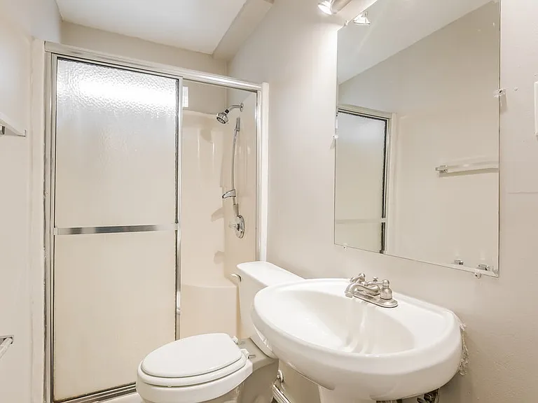 765 Boone St — Photo 14