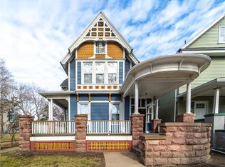 73 Alexander St, Rochester, NY 14620