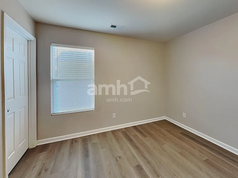 1004 Garden Web Rd — Photo 13