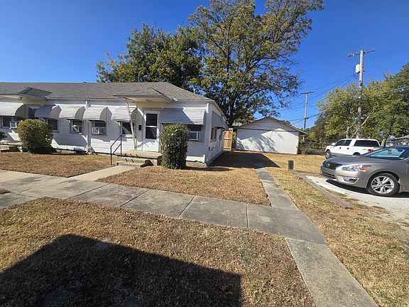 end unit - close parking