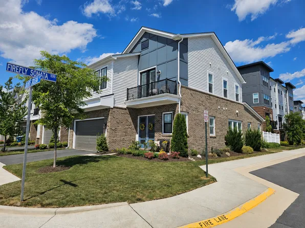 23664 Chalmers Crossing Ter, Ashburn, VA 20148