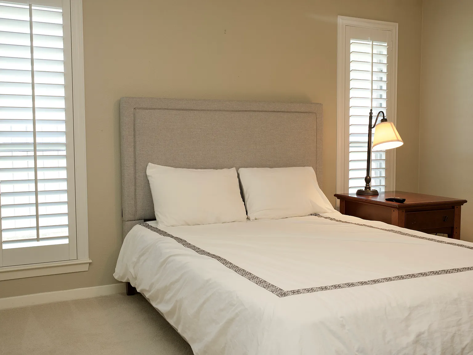 2414 Meadow Creek Dr — Photo 2