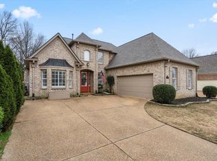 1495 Loughridge Ln, Collierville, TN 38017