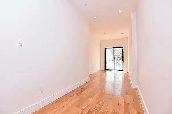 Rented by Bohemia Realty Group | media 21