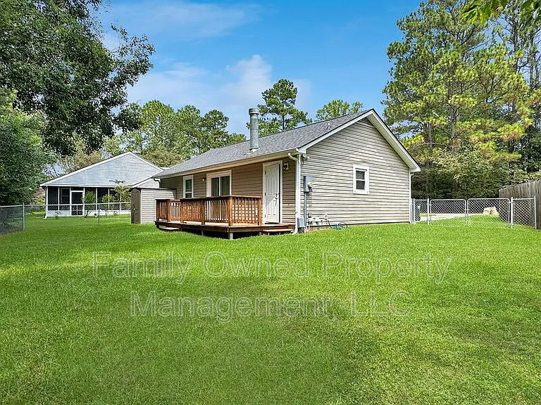 203 Pebble Creek Rd — Photo 16