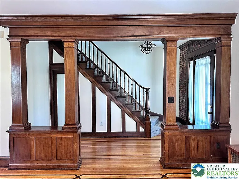 843 Main St — Photo 10