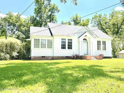 601 W Main St, Utica, MS, 39175