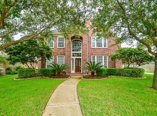 8702 Westbrook Forest Dr, Sugar Land, TX 77479