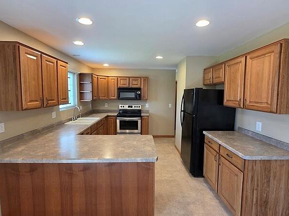 5th image of 4725 Fox Grove ROAD