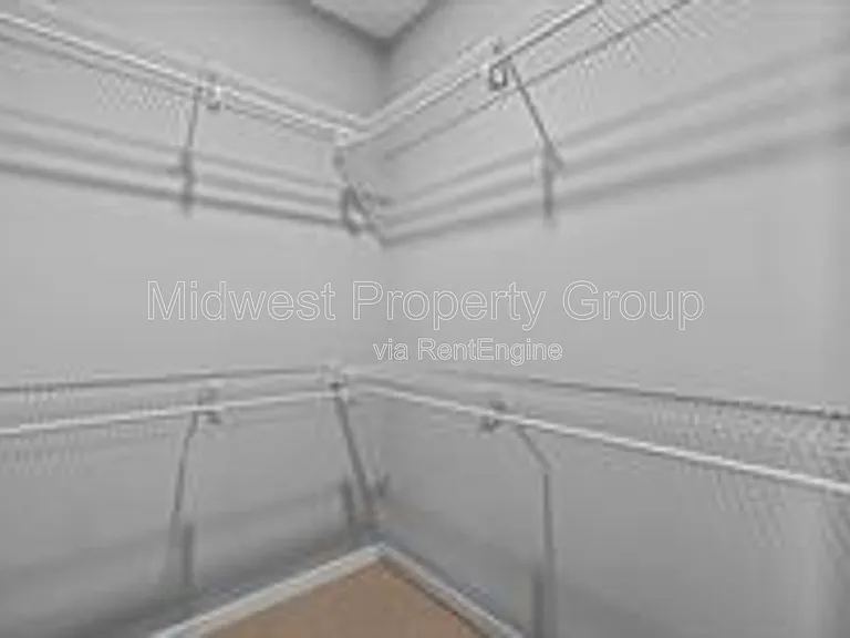 4100 Lindell Blvd #201 — Photo 12
