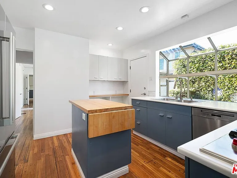 486 Denslow Ave — Photo 11
