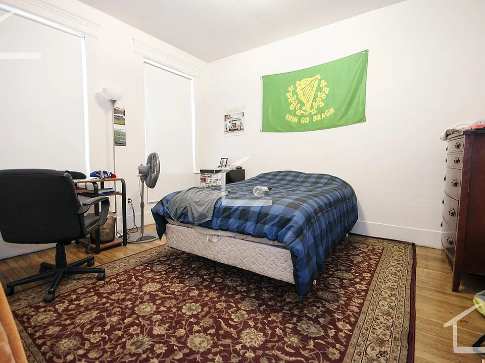 47 Brighton Ave #14N