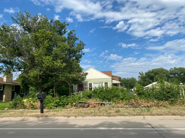208 Colfax St, Schuyler, NE 68661