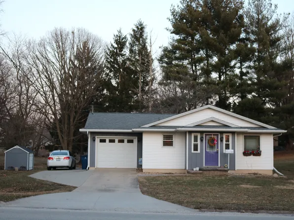 217 S West St, Cambridge, IL 61238