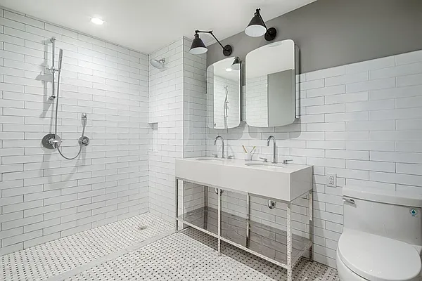 Rented by Halstead Property Development Marketing LLC | media 26