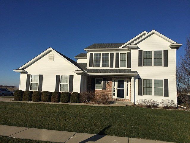 1st image of 835 Meadowbrook Ln