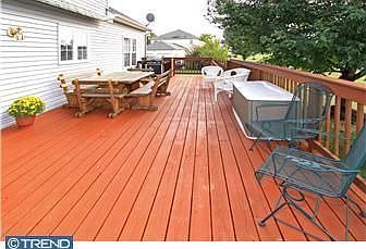 3rd image of 205 Yorktown Dr