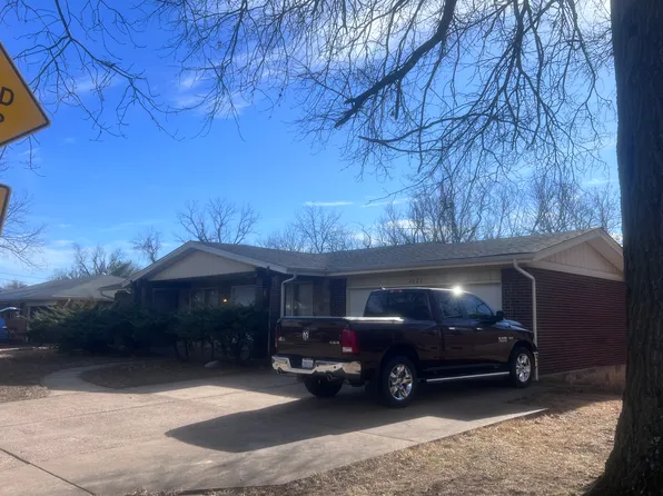 2026 Claudine Dr, Saint Louis, MO 63138