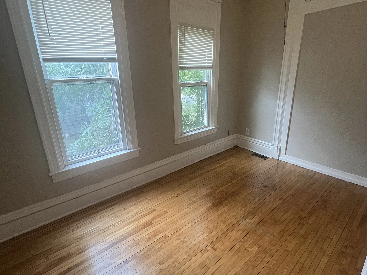 1091 Bush Ave. - Unit 1 — Photo 4