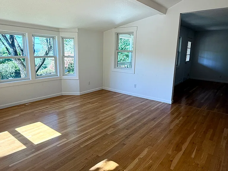 1201 Plum Tree Ln — Photo 11