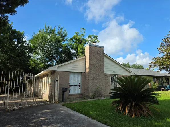 4601 Reveille St, Houston, TX 77087