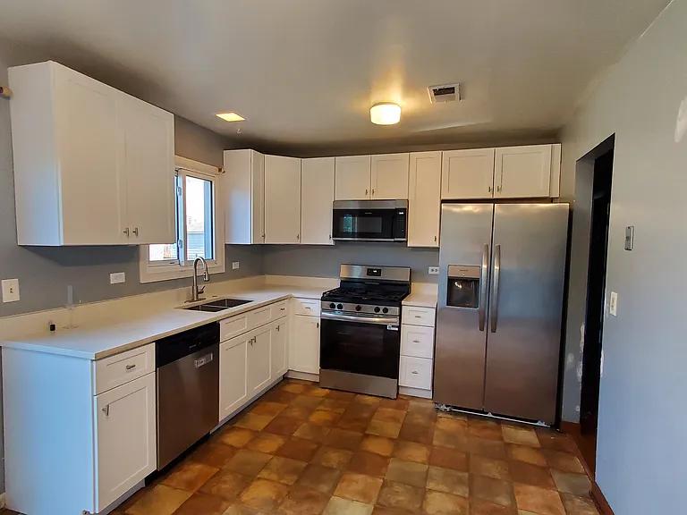 235 Rodenburg Rd — Photo 1