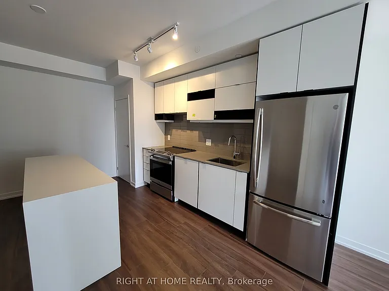 4065 Confederation Pkwy #1911 — Photo 6