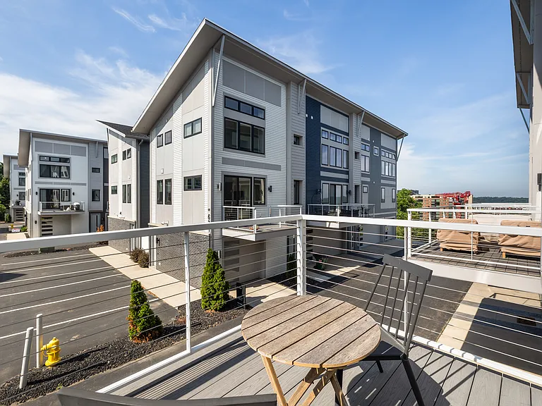 635 Fairview Ave NE #1 — Photo 21