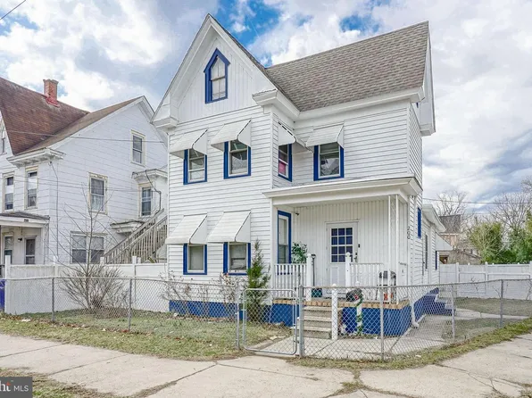 200 S 4th St, Millville, NJ 08332