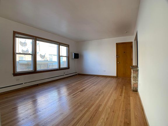 2nd image of 1915 S Harlem Ave APT 2E