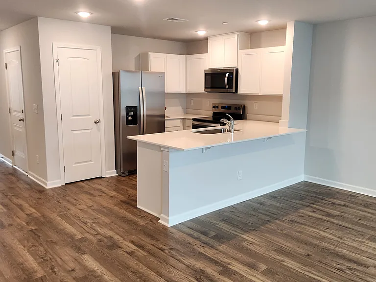 261 Dale Mires Ln — Photo 4