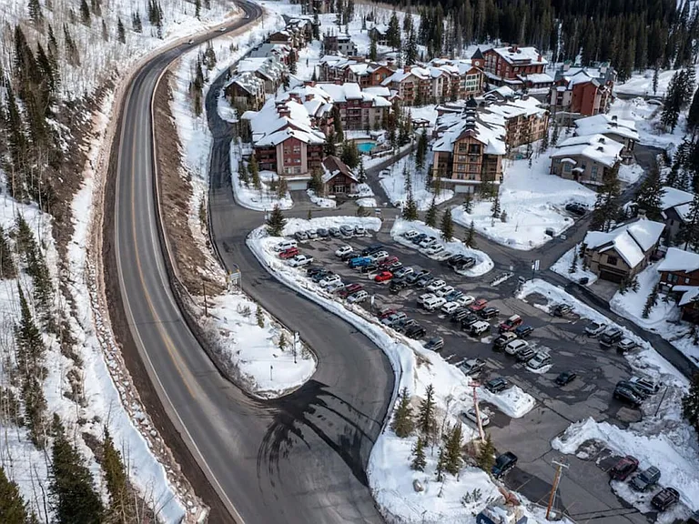 E Big Cottonwood Canyon Rd — Photo 44