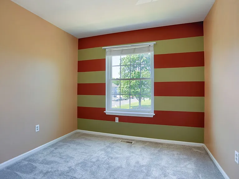 618 Milford Ct — Photo 7