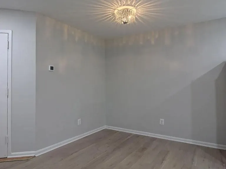 520 N Piedmont St #201 — Photo 8