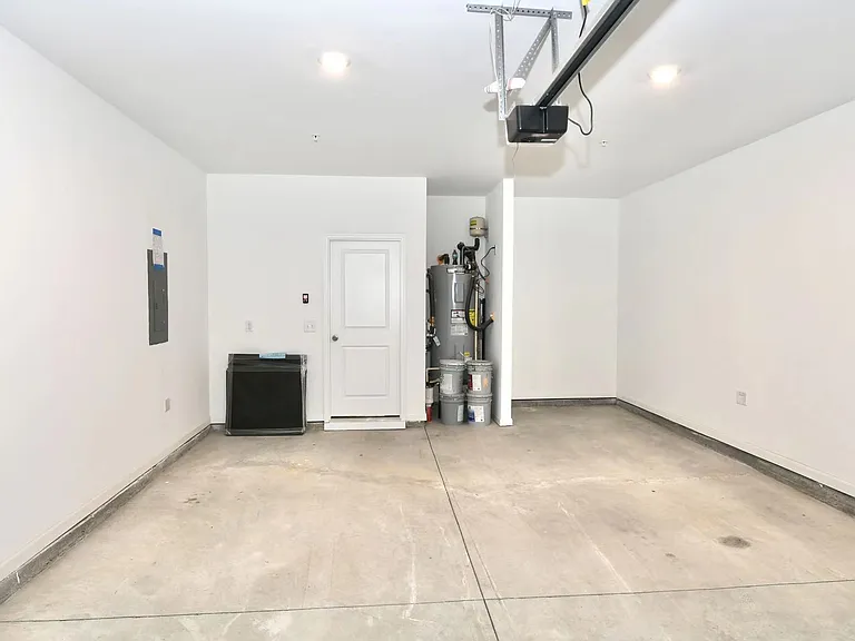 6574 Beacon Dr — Photo 30