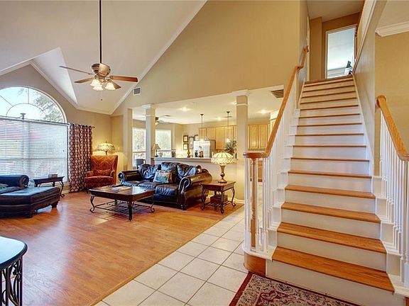 3rd image of 8713 Sea Ash Cir